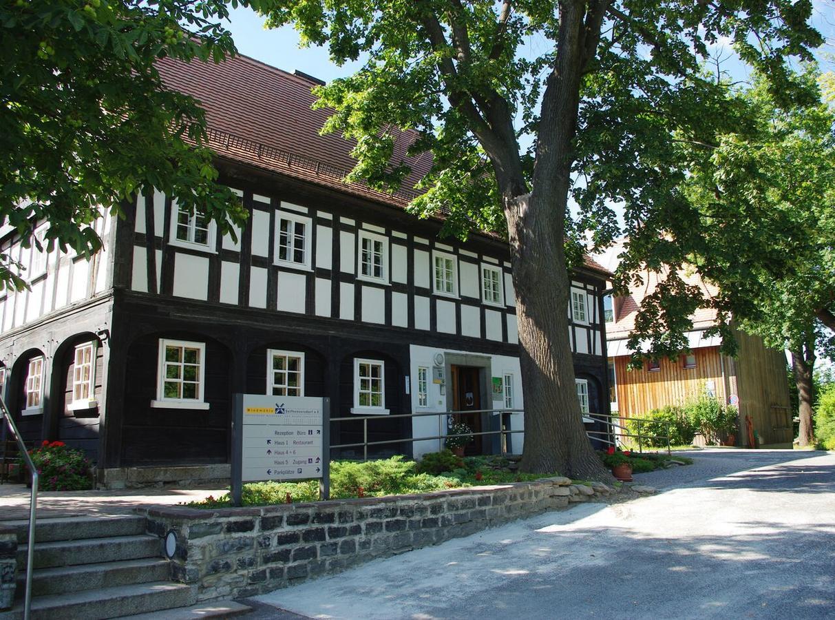 ホテル Saechsische Bildungs- Und Begegnungsstaette Windmuehle Seifhennersdorf エクステリア 写真